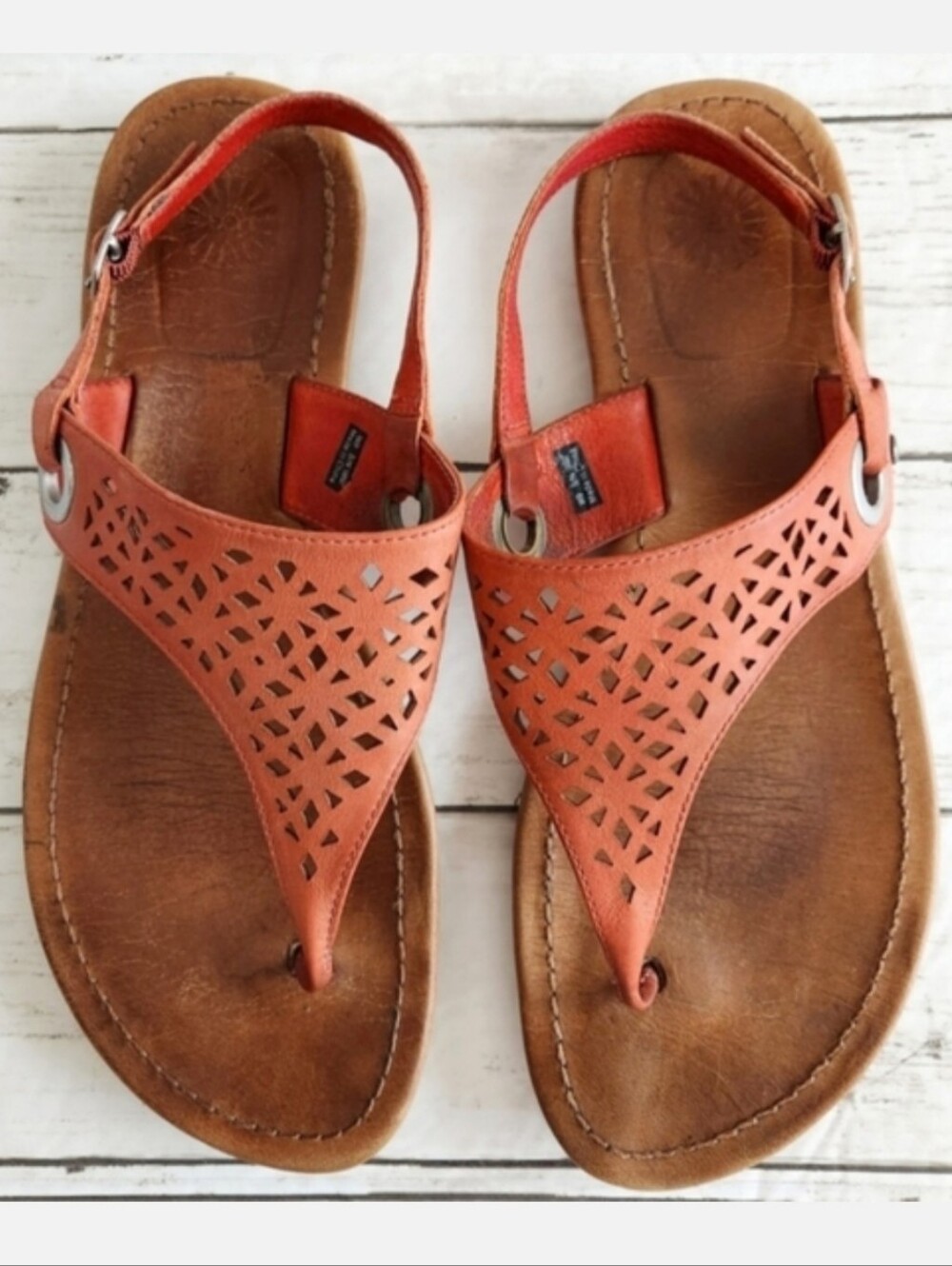 UGG Perforated Leather Thong Sandals In Burnt Orange, Size 9